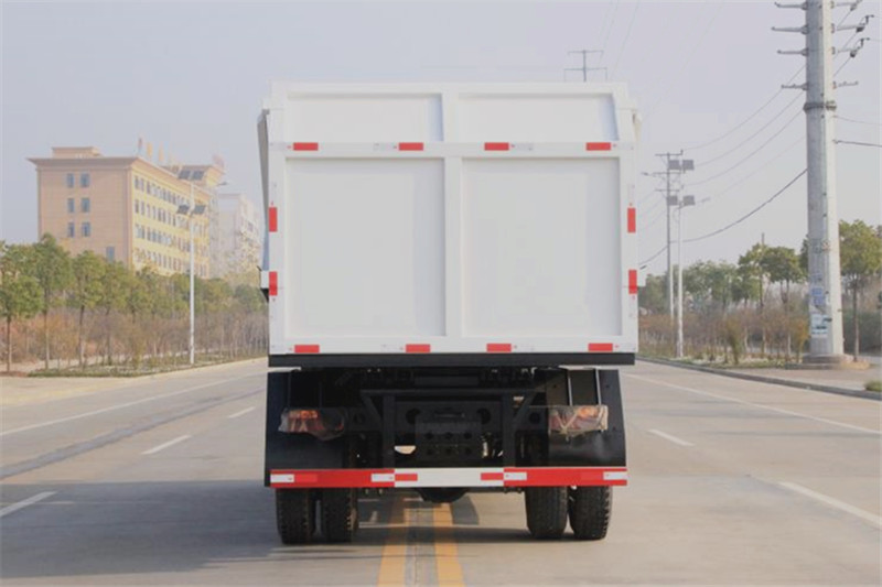 15方東風D9對接垃圾車