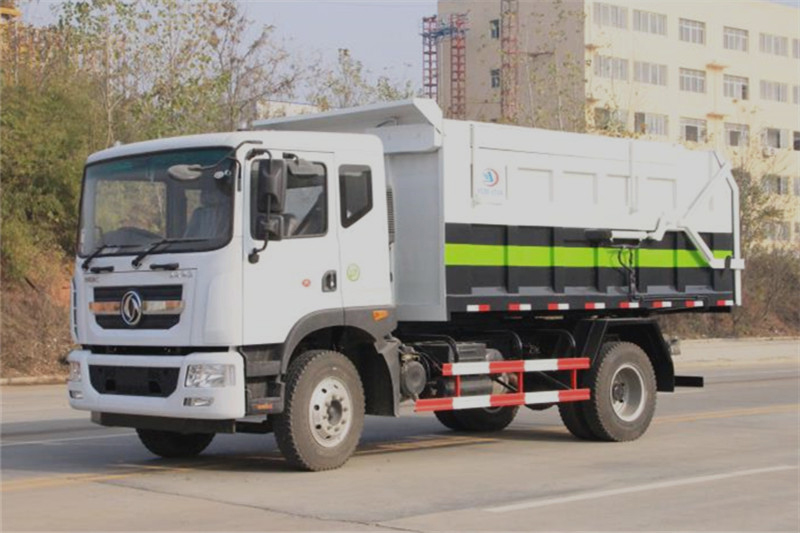 15方東風(fēng)D9對(duì)接垃圾車