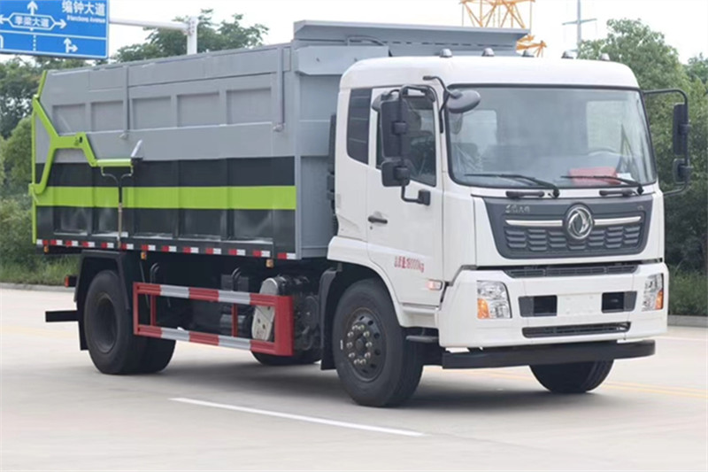 15方東風(fēng)天錦對接垃圾車