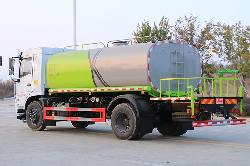 國六D3L東風(fēng)專底12噸灑水車