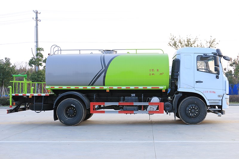國六D3L東風(fēng)專底12噸灑水車