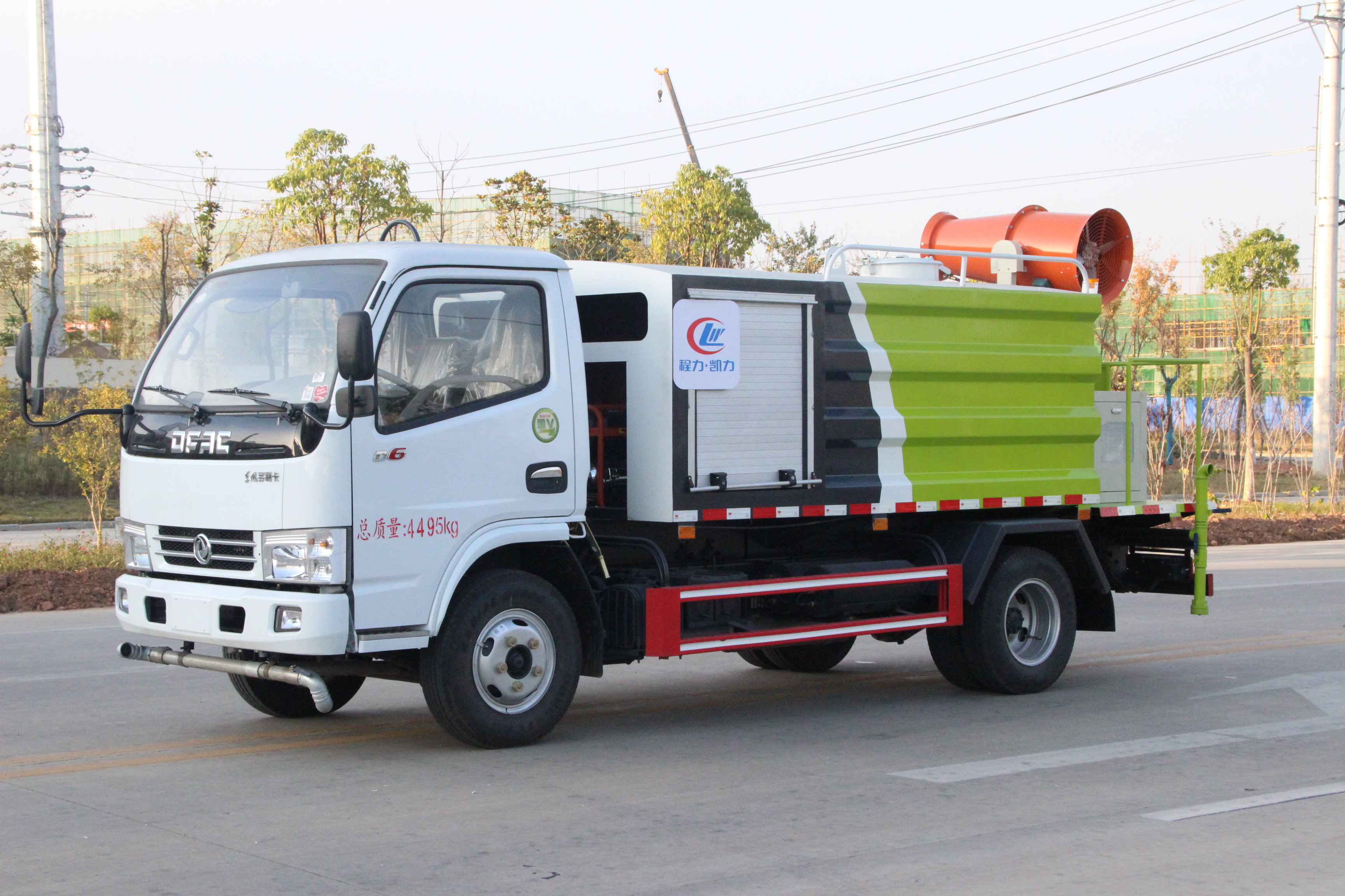 環(huán)衛(wèi)車廠家提醒您灑水車復(fù)工前應(yīng)做的檢查(七）
