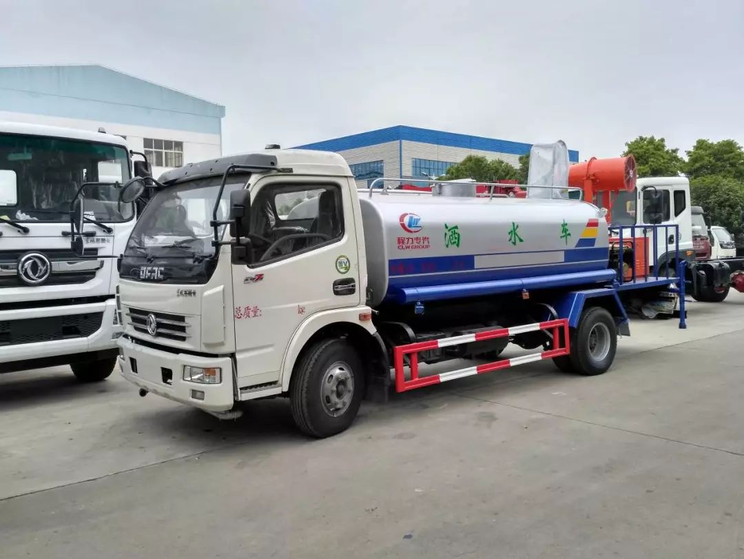 東風(fēng)5噸綠化噴灑車價(jià)格圖片參數(shù)_5噸噴霧車_程力灑水車