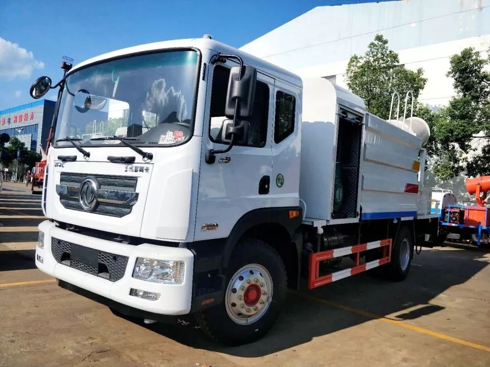 東風(fēng)12噸多功能抑塵車價格_12噸灑水車報價_程力灑水車