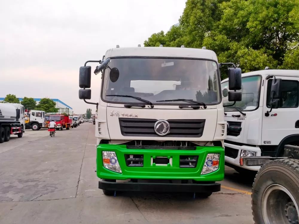 東風(fēng)專底12噸多功能抑塵車價(jià)格_12噸霧炮車價(jià)格_程力灑水車