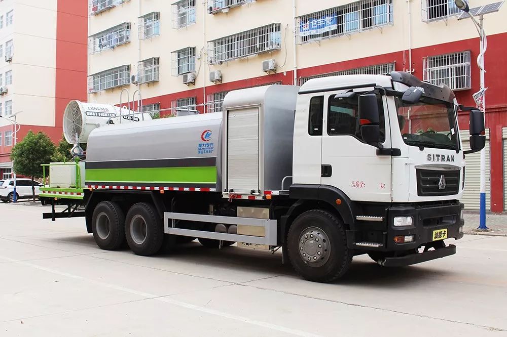 國(guó)六重汽汕德卡多功能抑塵車(chē)報(bào)價(jià)_16噸噴霧灑水車(chē)多少錢(qián)_湖北程力灑水車(chē)價(jià)格