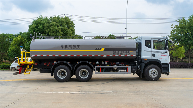 22方東風(fēng)華神T5綠化噴灑車
