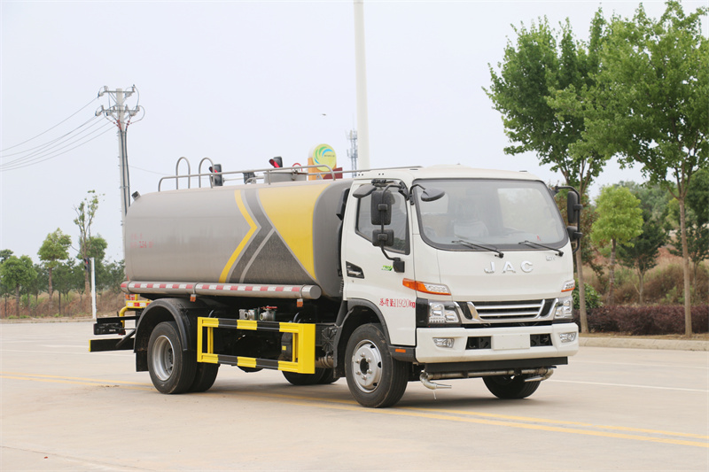 9方江淮駿鈴V7園林綠化灑水車