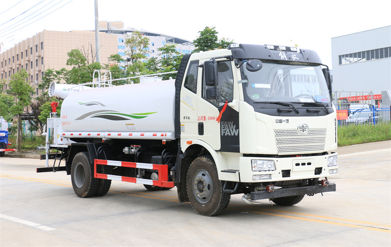 解放14噸園林綠化噴灑車