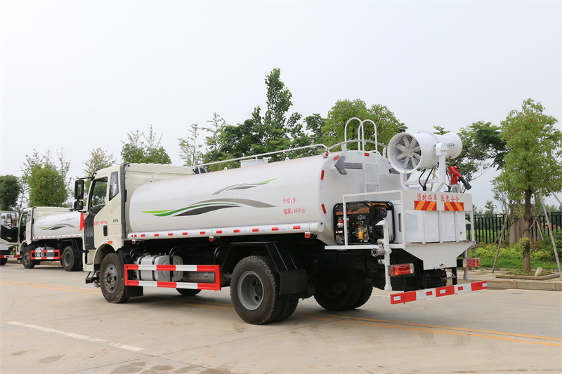 解放14噸園林綠化噴灑車