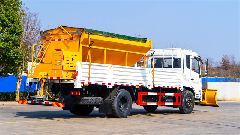 東風(fēng)天錦道路除雪車(chē)