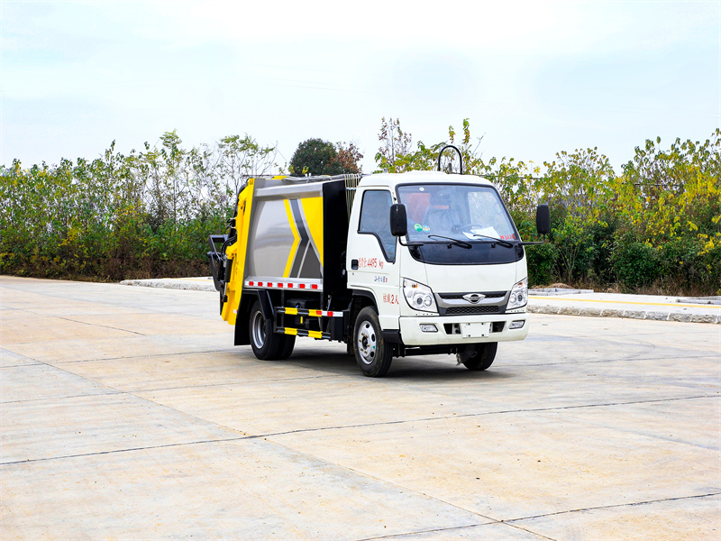 4.5方福田藍(lán)牌壓縮垃圾車