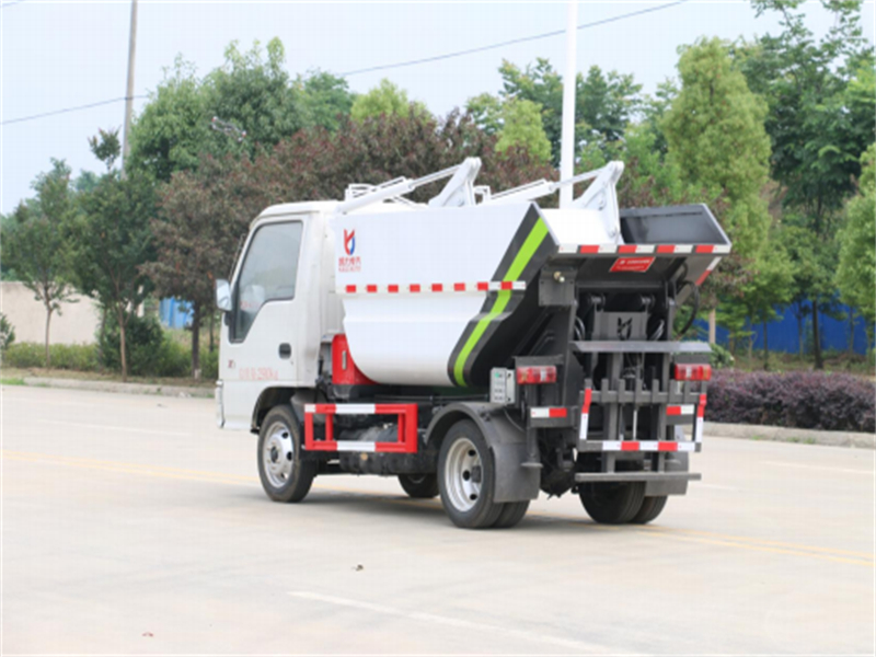 江淮康玲3.5方無泄漏垃圾車