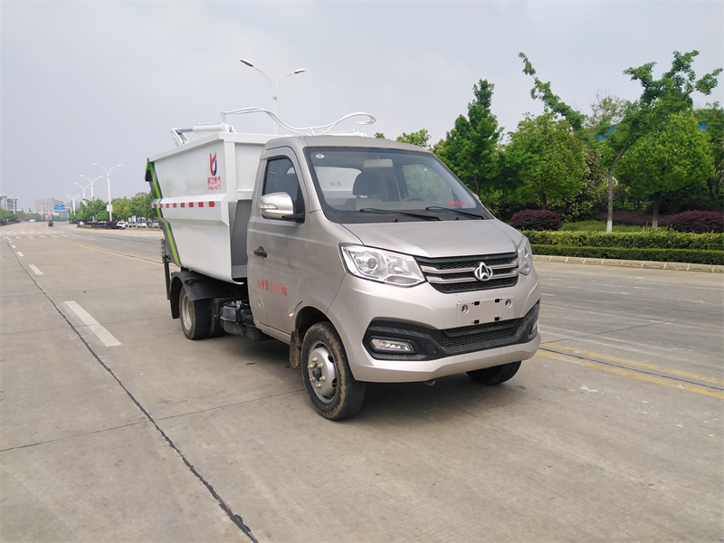 國六長安4方后掛桶無泄漏垃圾車