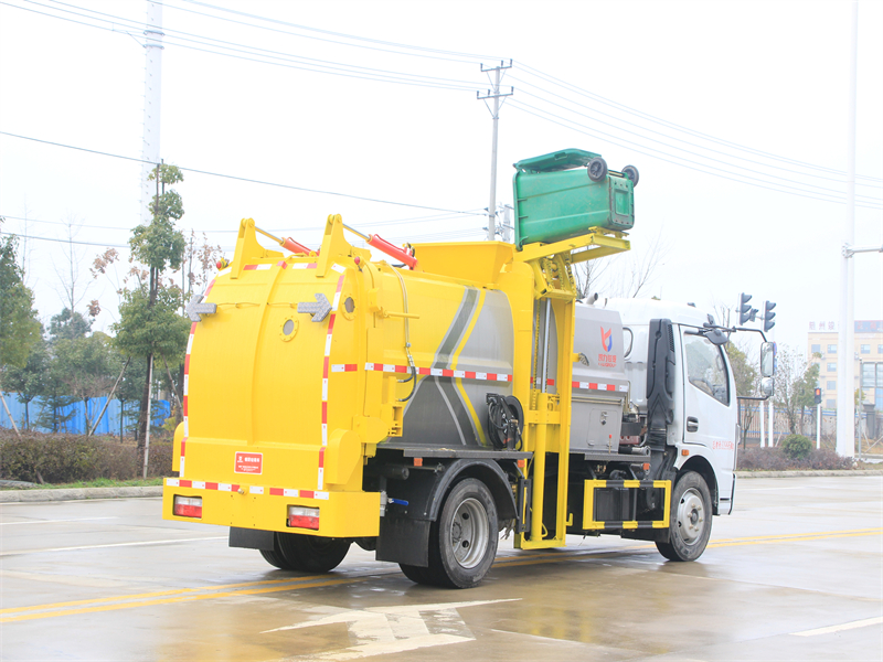 國六東風方罐多利卡8方餐廚垃圾車