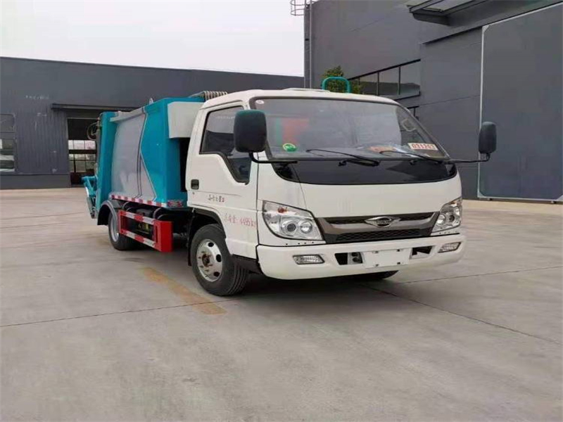 福田小卡之星4方壓縮垃圾車
