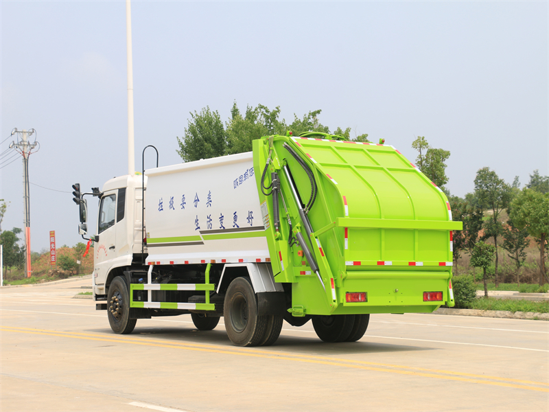 東風(fēng)天錦18方壓縮垃圾車