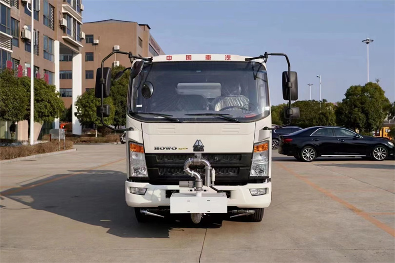 藍牌重汽豪沃7方霧炮抑塵灑水車