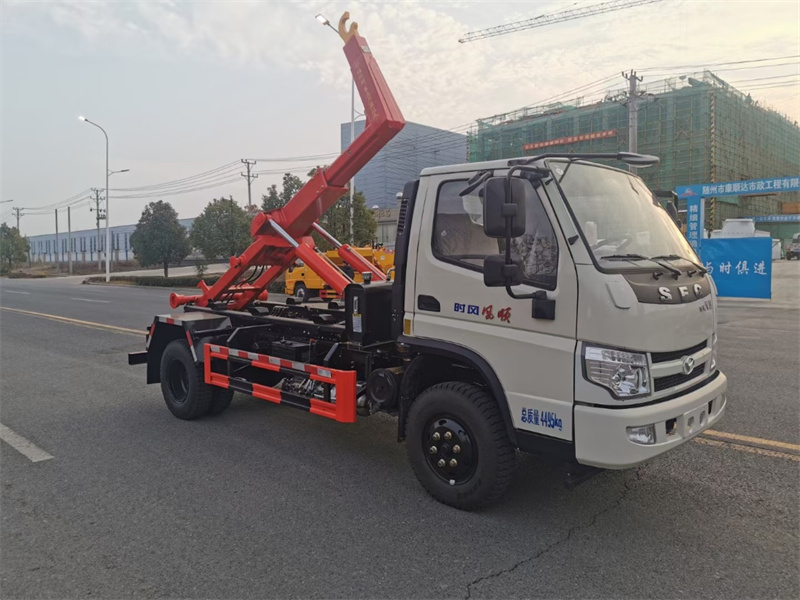 藍牌時風勾臂垃圾車