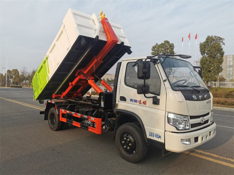 藍牌時風勾臂垃圾車
