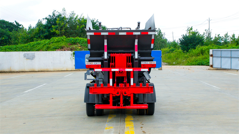 純電動(dòng)?xùn)|風(fēng)途逸3方自裝卸垃圾車