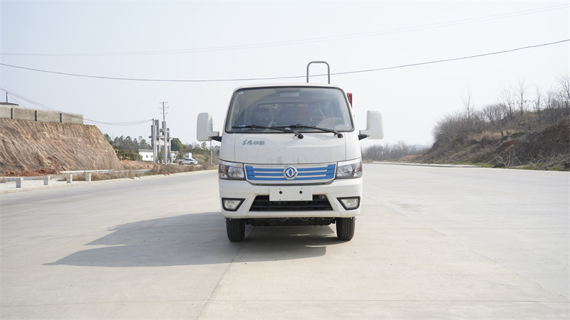 純電動(dòng)?xùn)|風(fēng)華神5方壓縮垃圾車
