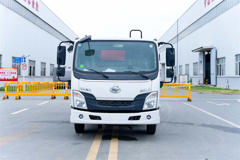 7方柳汽乘龍壓縮垃圾車