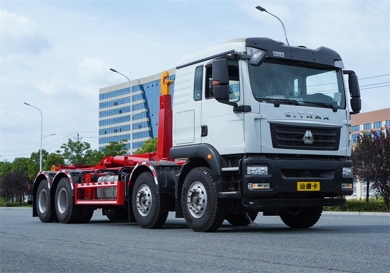 重汽汕德卡前四后八勾臂垃圾車