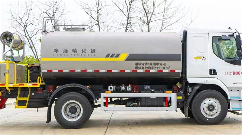 柳汽乘龍16方噴霧灑水車