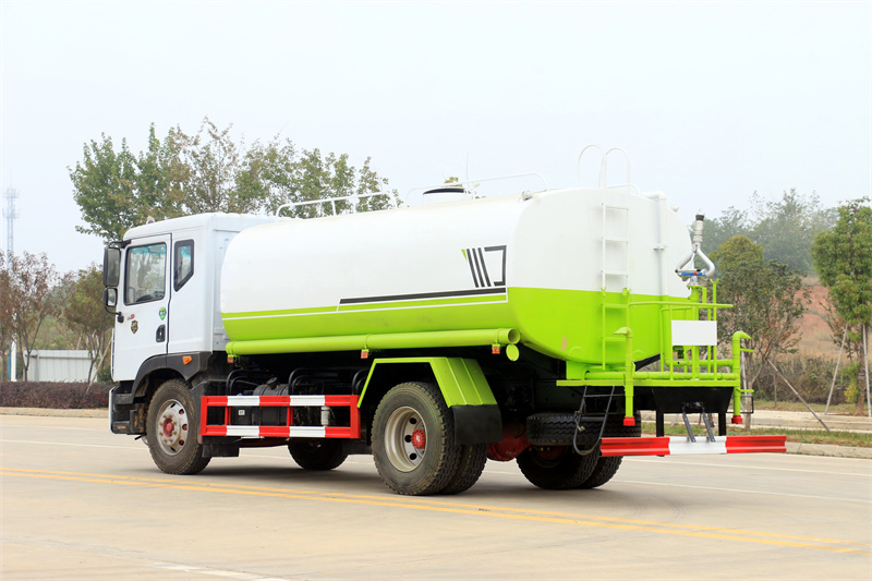 東風(fēng)多利卡12噸園林綠化車(chē)灑水車(chē)