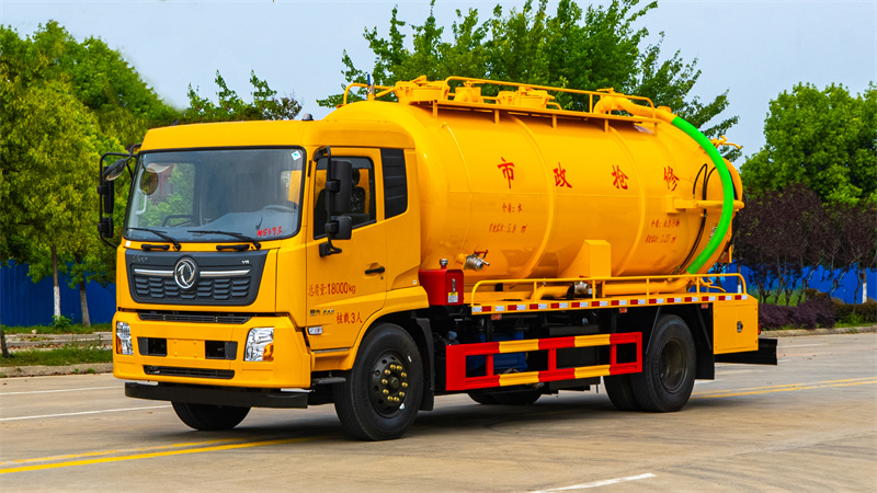 東風天錦15方清洗吸污車（一體罐外觀）