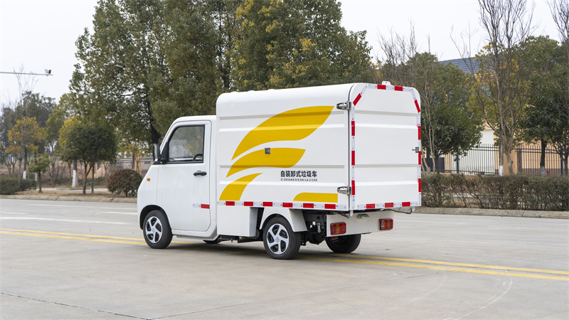 純電動(dòng)吉利活躍神童自裝卸式垃圾車