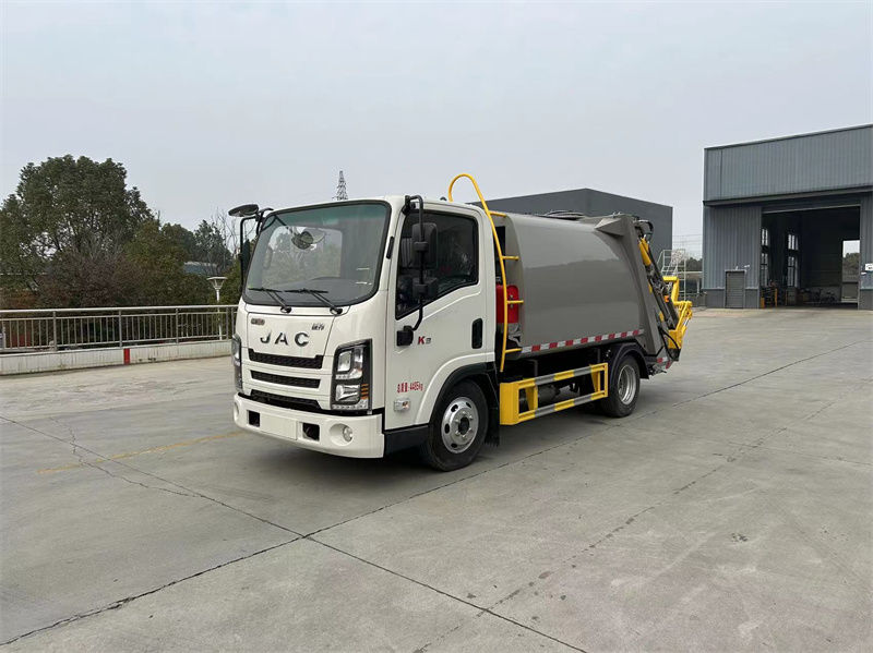 江淮威鈴K3藍(lán)牌壓縮式垃圾車(chē)