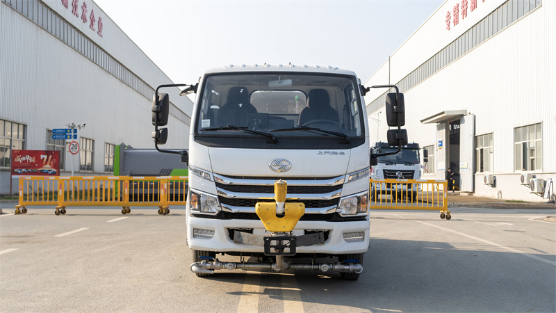純電動上汽躍進5方灑水車
