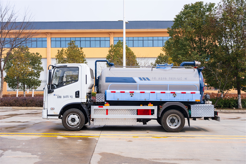 純電動(dòng)躍進(jìn)5方吸糞車