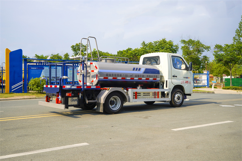 純電動(dòng)福田祥菱2方灑水車