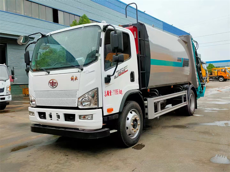 11方解放J6F壓縮垃圾車