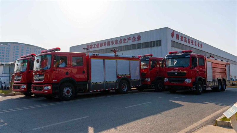 消防車小批量發(fā)車
