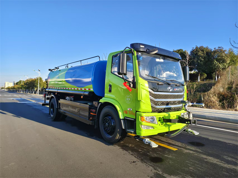 純電動上汽躍進14噸綠化噴灑車