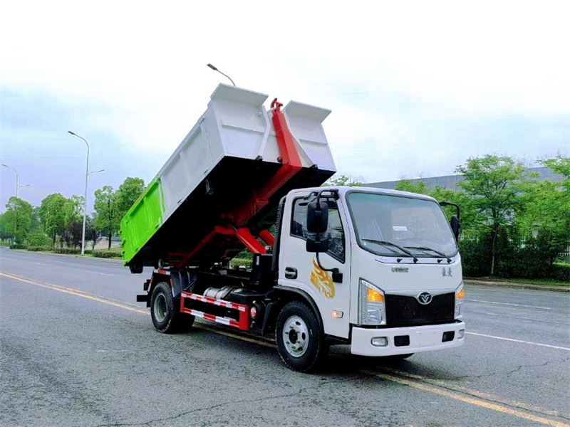 重汽豪曼勾臂垃圾車