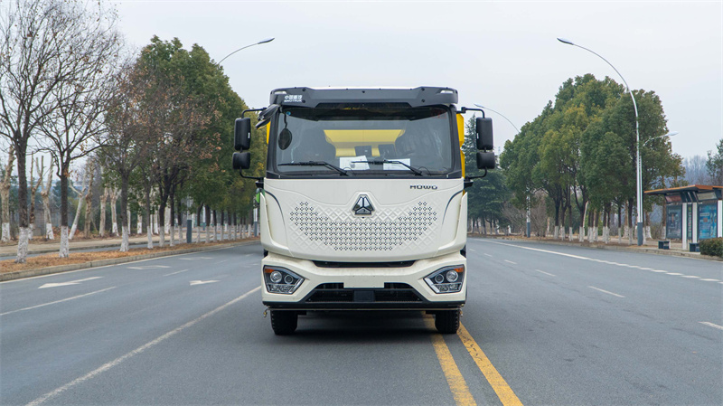 重汽豪沃18方道路洗掃車