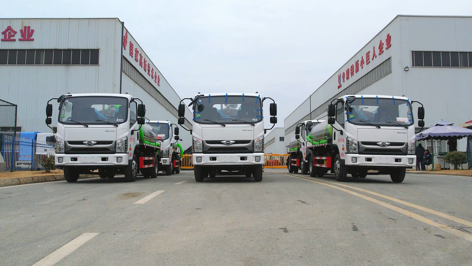 福田5方吸糞車(chē)批量發(fā)車(chē)?yán)?></div>
              <div   id=