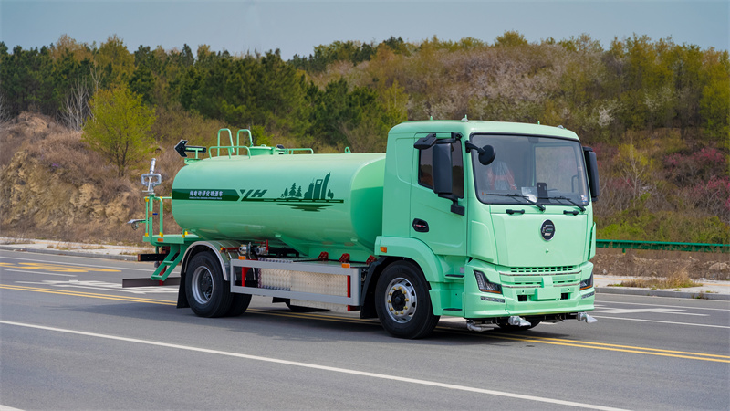 純電動星辰12噸綠化噴灑車