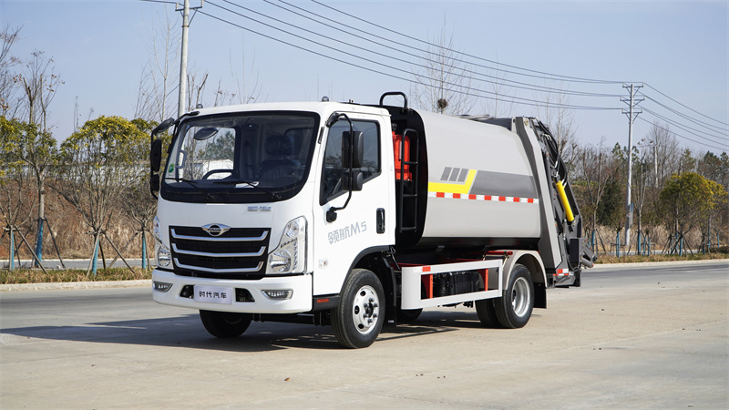 6方福田領(lǐng)航壓縮垃圾車(chē)